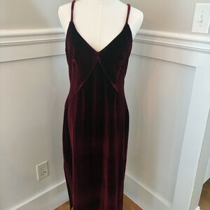 Hutch Burgundy Velvet Midi Dress – Elegant Holiday / Cocktail Dress